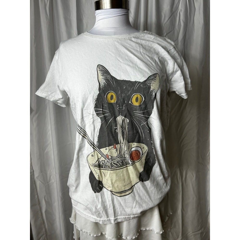 Gildan Heavy Cotton White Black Cat Eating Ramen Graphic T-Shirt Womens Large